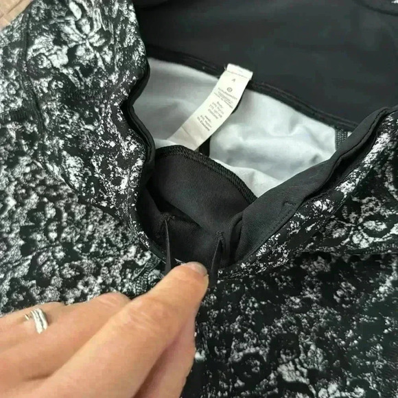 Lululemon Pace Revival Crop Legging 22” - Picture 7 of 13